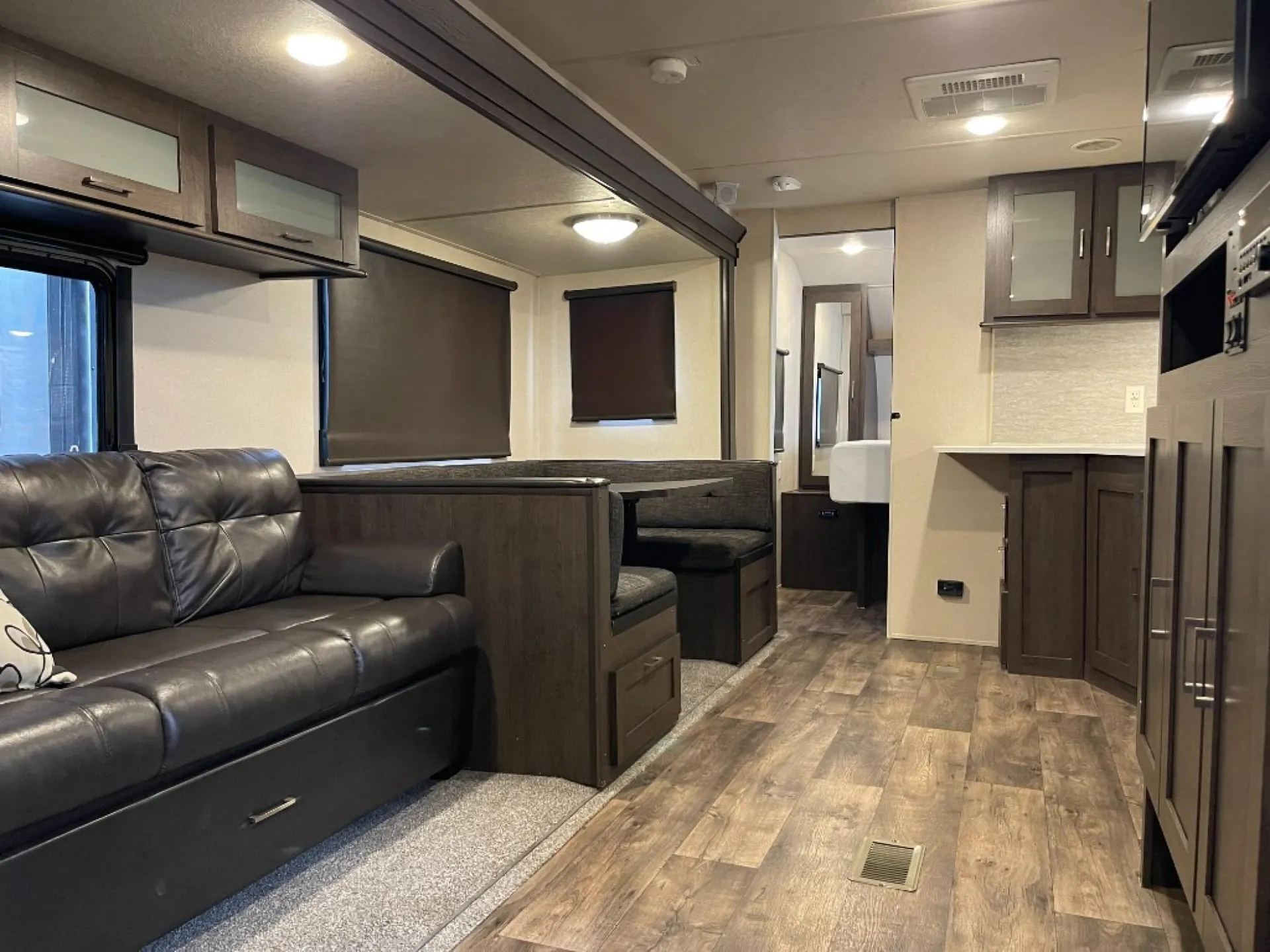 2018 Forest River Salem 27DBK - Photo 4