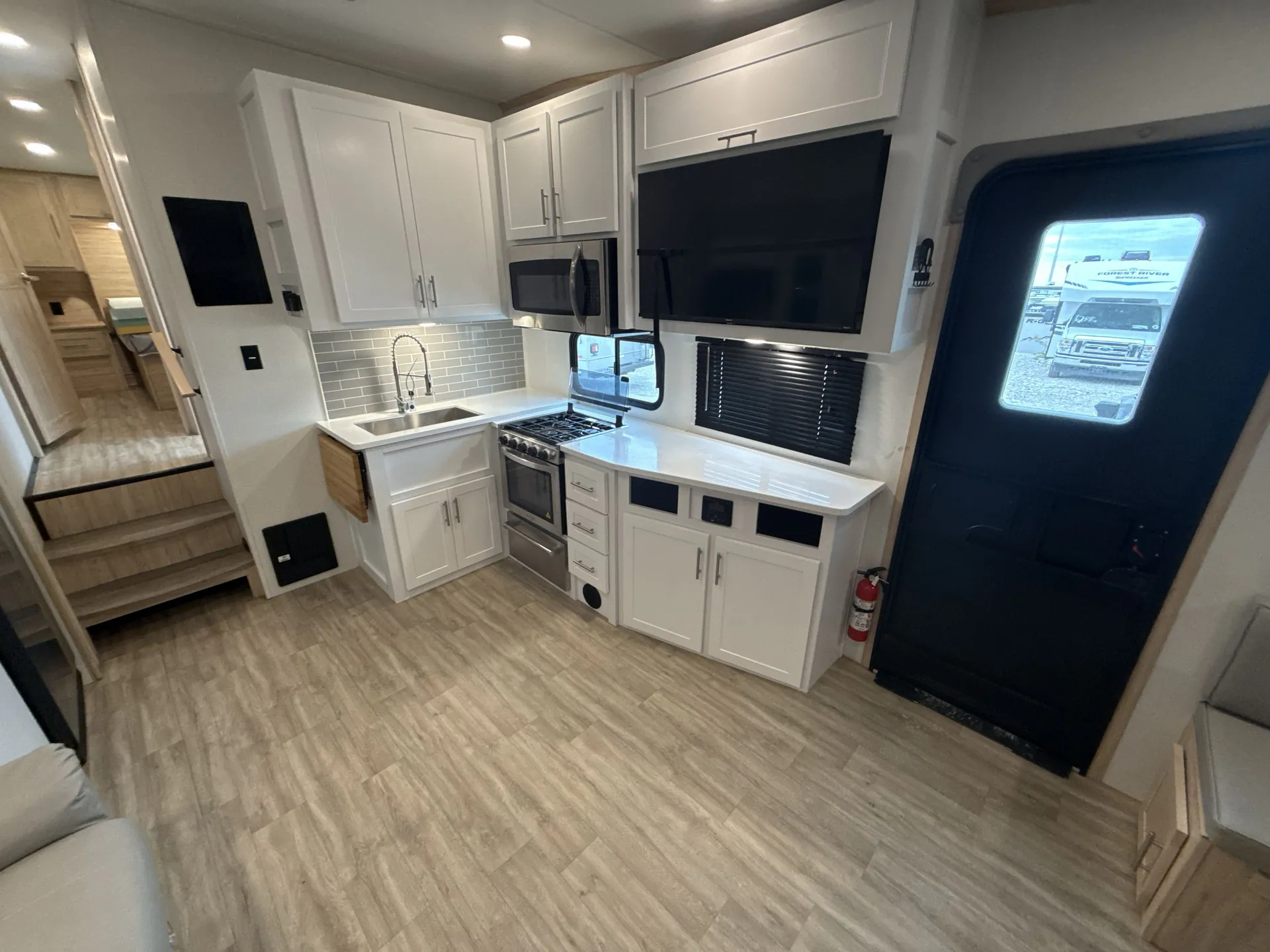 2023 Alliance RV Avenue 26RD — living area main