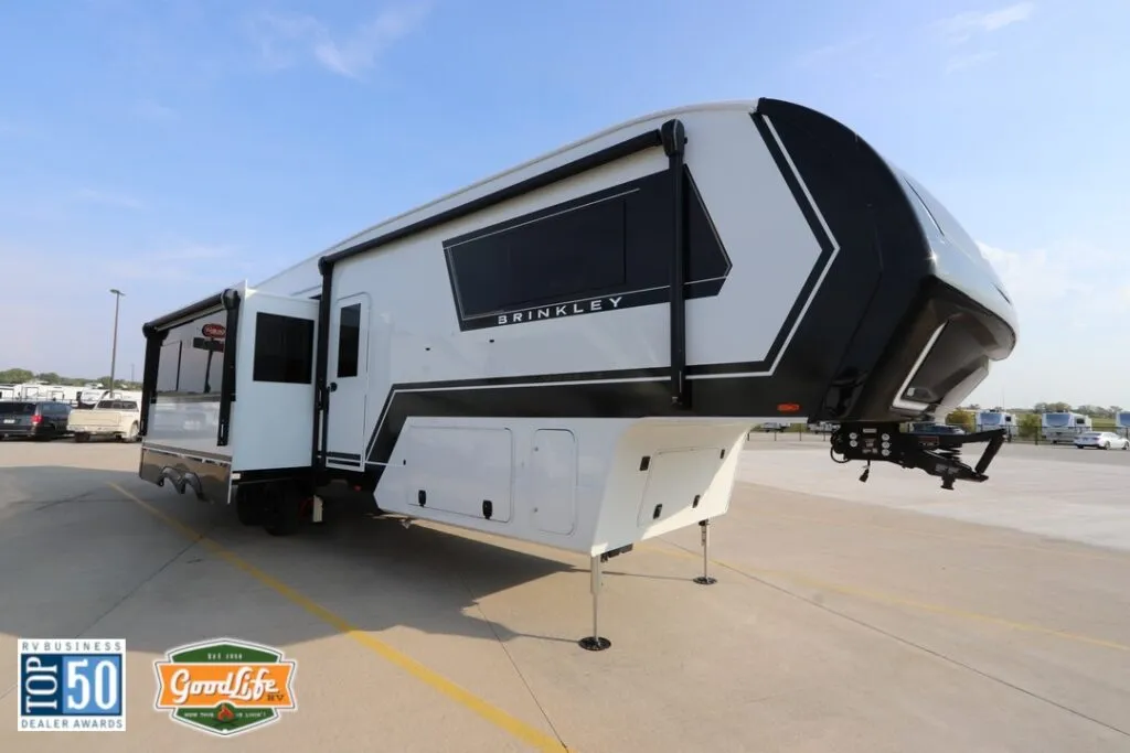 2026 Brinkley Model Z 3515 - Photo 2