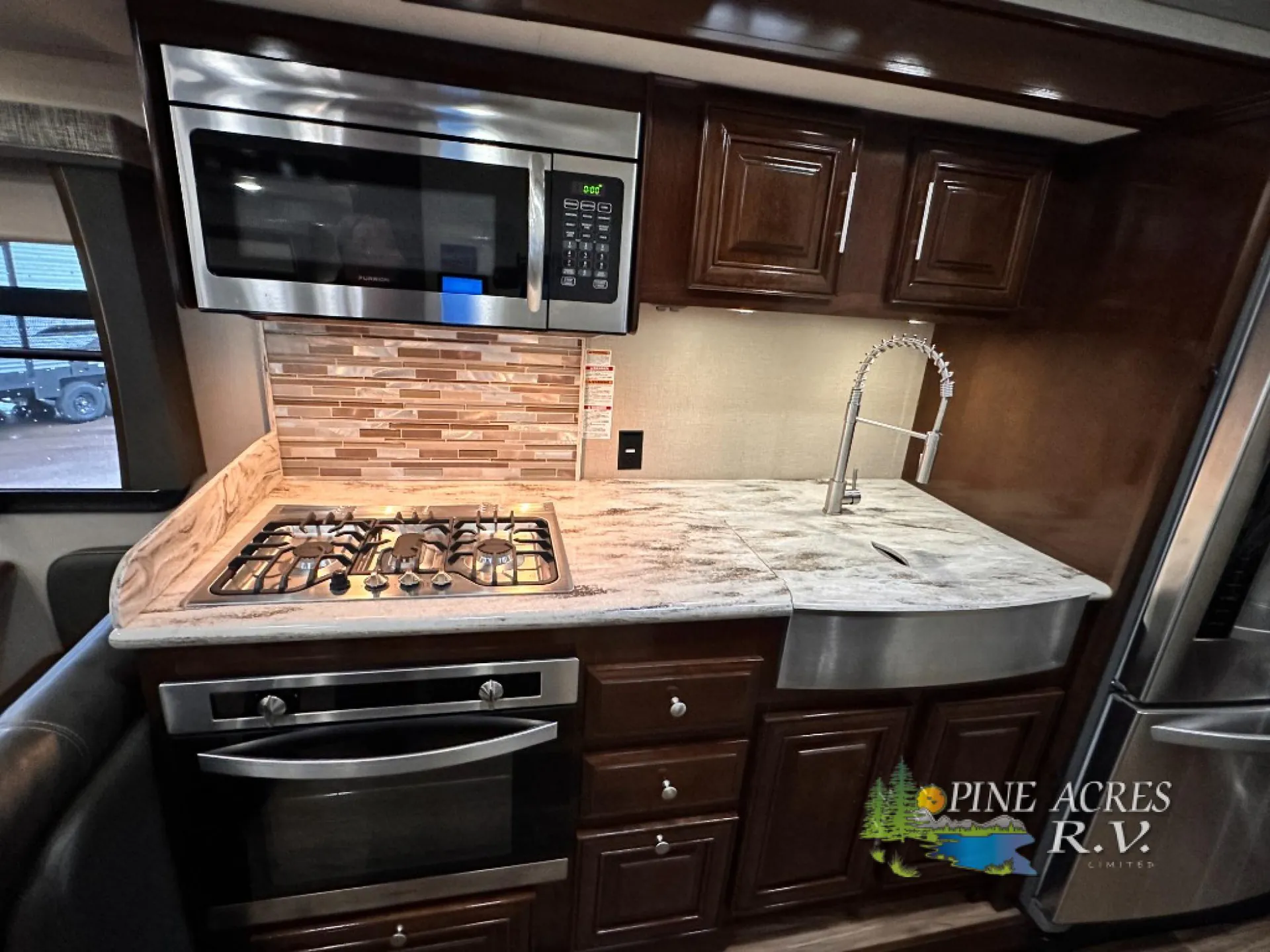 2018 Forest River Georgetown 7 Series GT7 34P7 — Photo 5