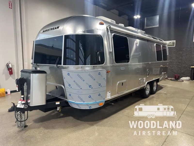 2026 Airstream Globetrotter 25FB - Photo 3