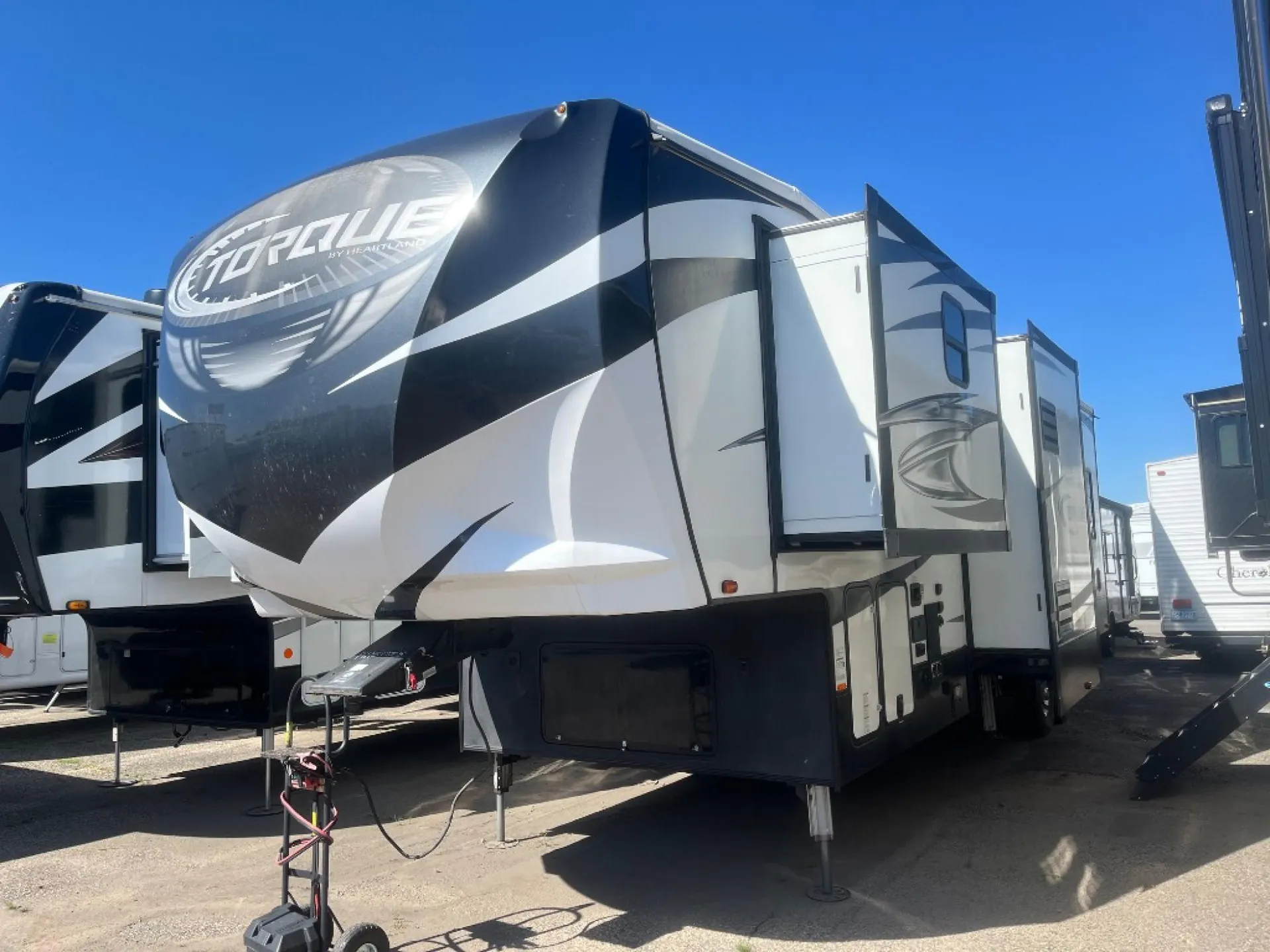 2018 Heartland Torque TQ 345 JM - Photo 3