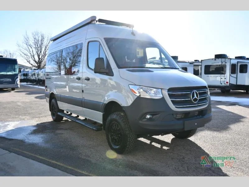 2025 Thor Motor Coach Sanctuary 19M - Photo 2