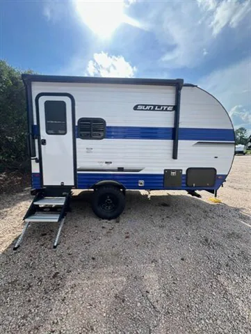 2026 Sunset Park RV Sun Lite 15MBX - Photo 2