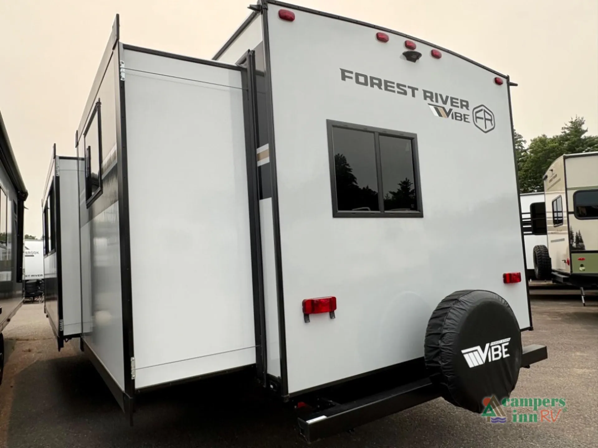 2027 Forest River Vibe 3400BH - Photo 4