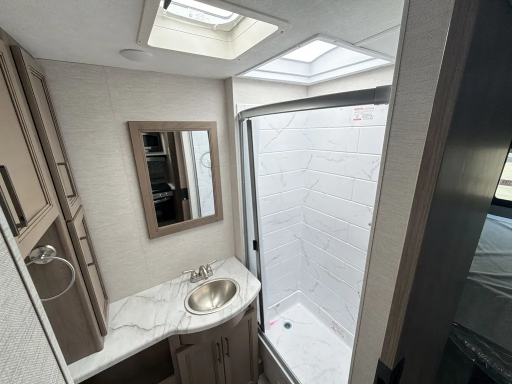 2024 Thor Motor Coach Freedom Traveler A29, Photos photo 17