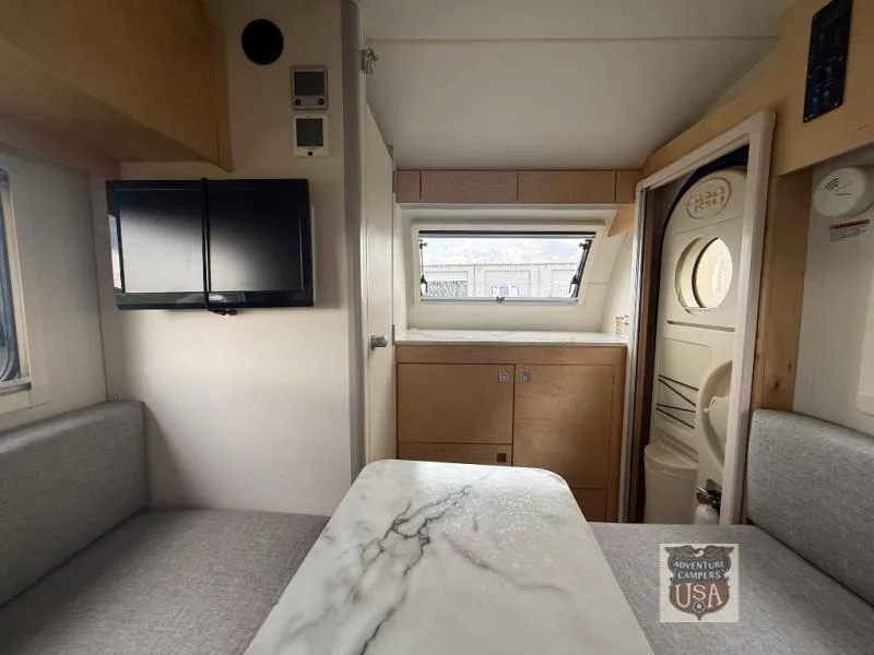 2022 nuCamp RV TAB 320 Used    CS-S - Photo 2