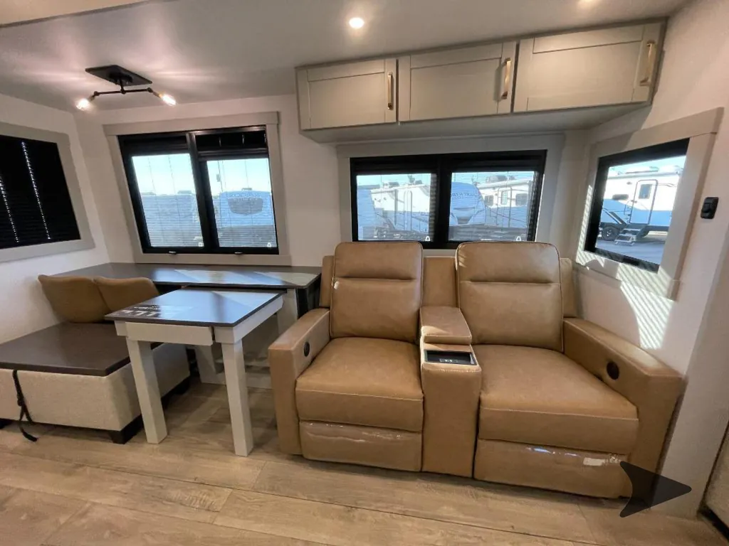 2026 Brinkley Model Z 3515, Photos photo 12