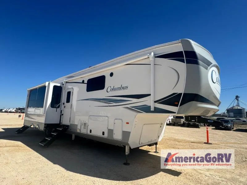2022 Palomino Columbus 384RK - Photo 3