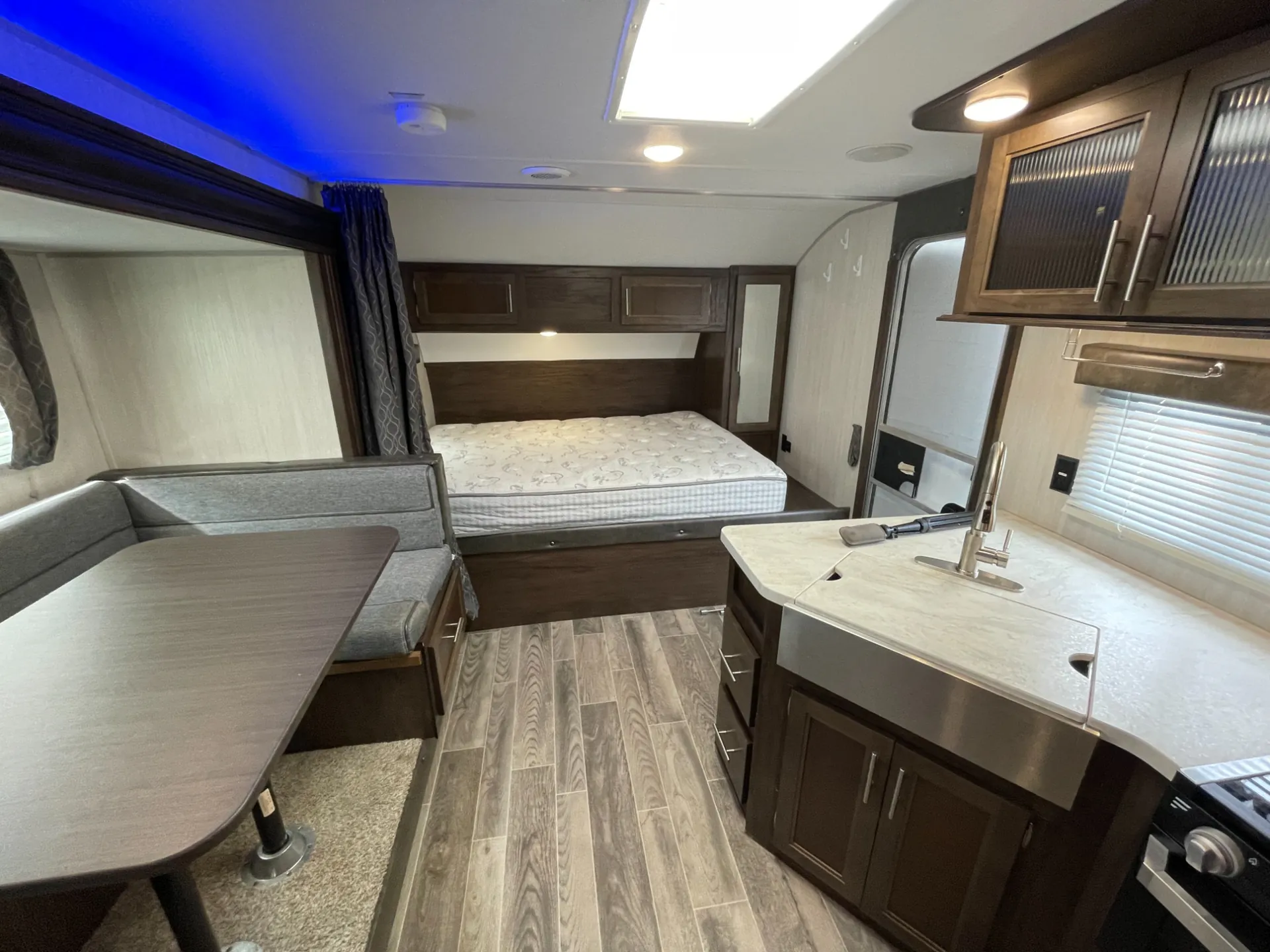 2019 Forest River Cherokee Grey Wolf 27RR - Photo 3