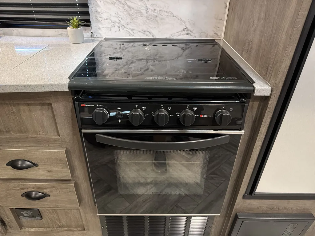 2022 Forest River Stealth FQ2413G, Photos photo 17