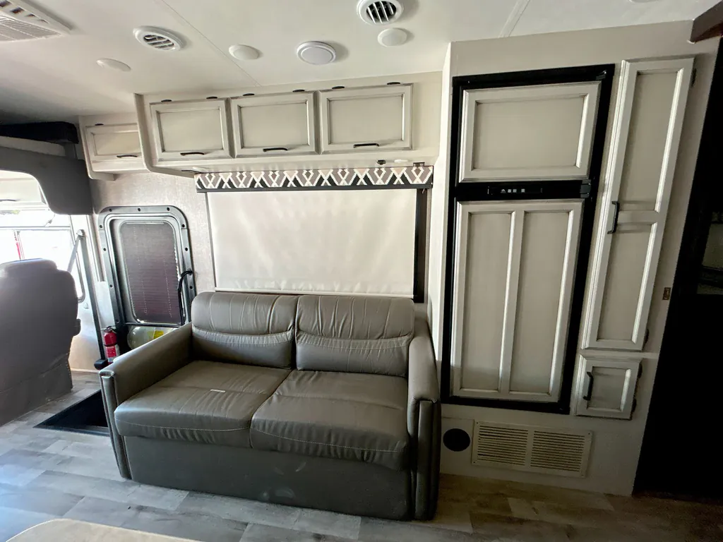 2022 Entegra Coach Vision 27A, Photos photo 10