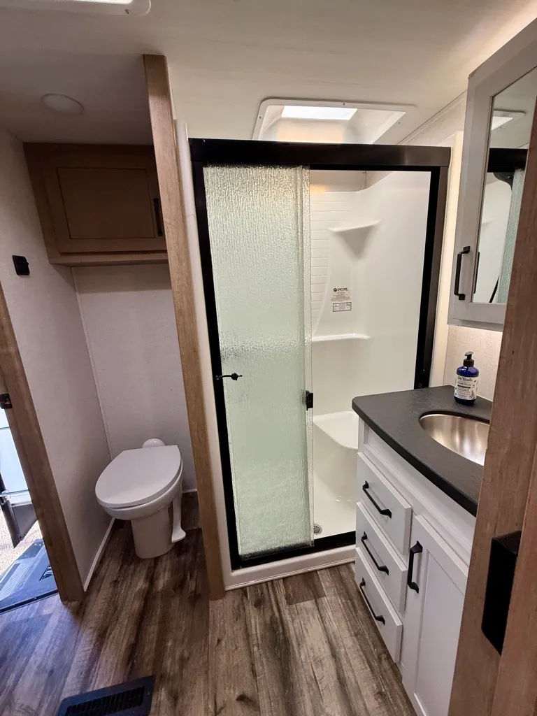 2022 Keystone Raptor 423, Photos photo 73