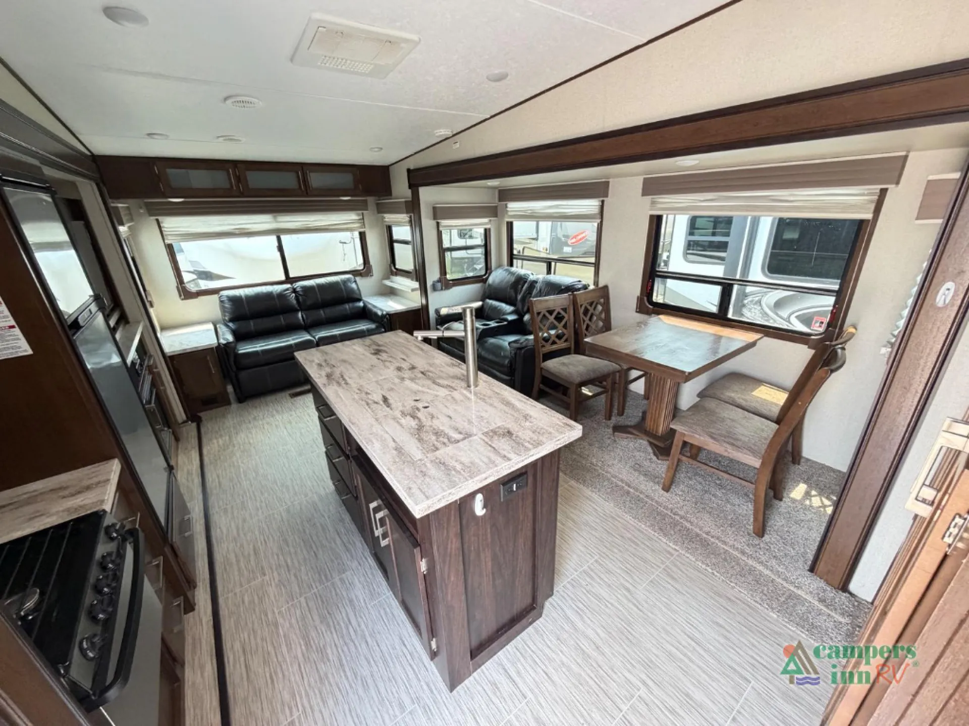 2019 Prime Time Crusader 29RS - Photo 3