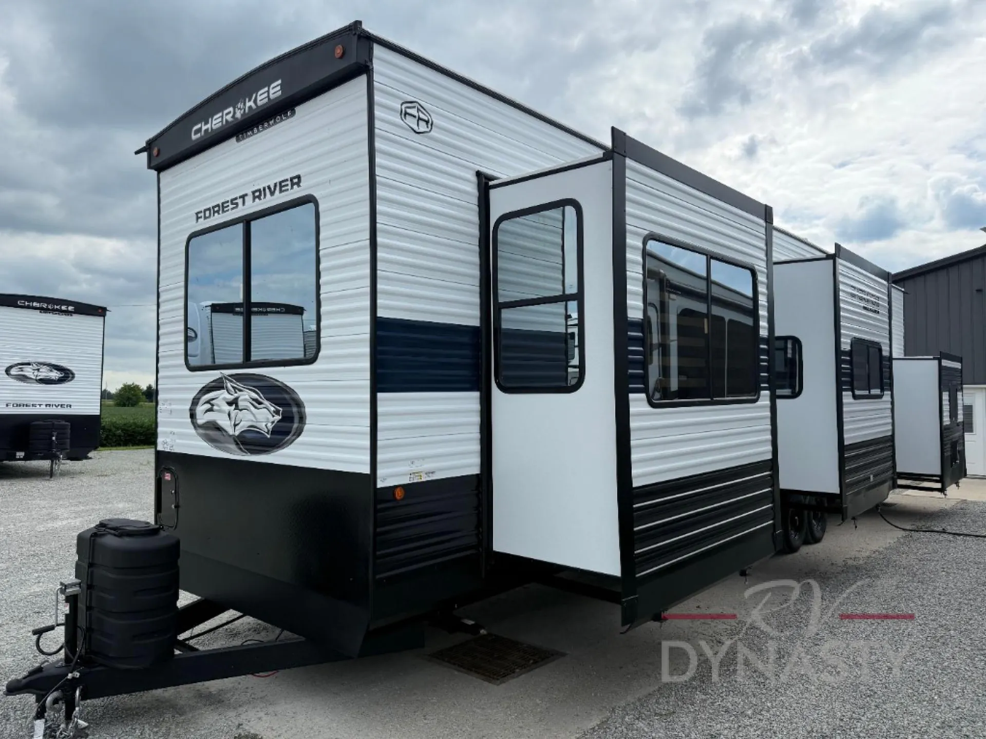 2026 Forest River Cherokee Timberwolf 39DK - Photo 3