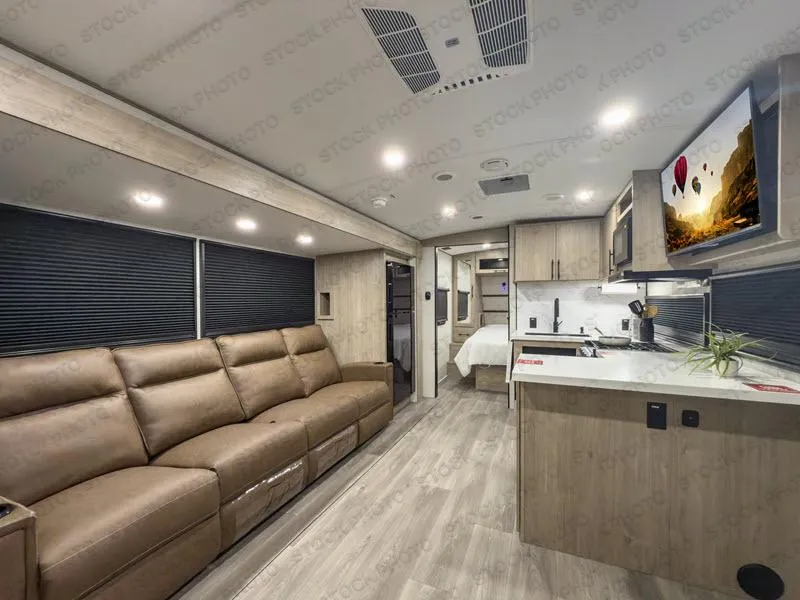 2027 Grand Design Imagine 2810BH - Photo 3