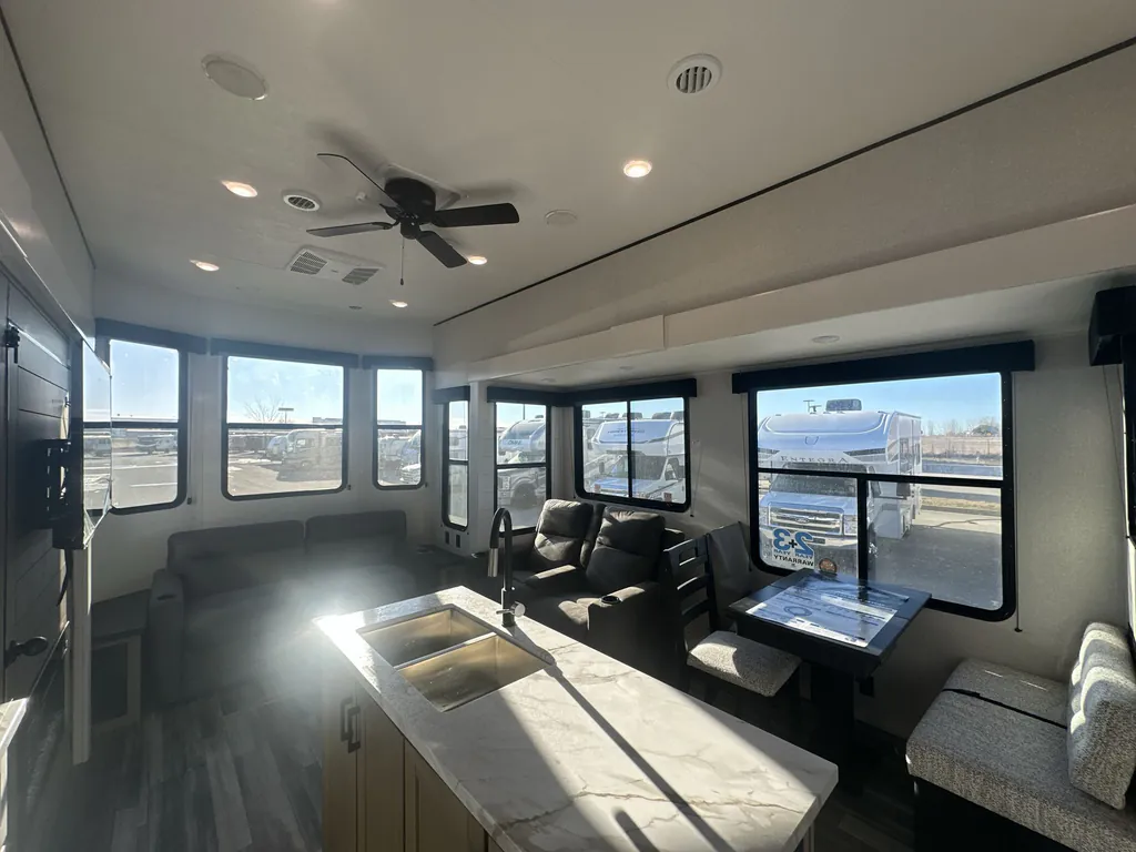 2026 Jayco Jay Flight Bungalow 401LOFT DS, Photos photo 7