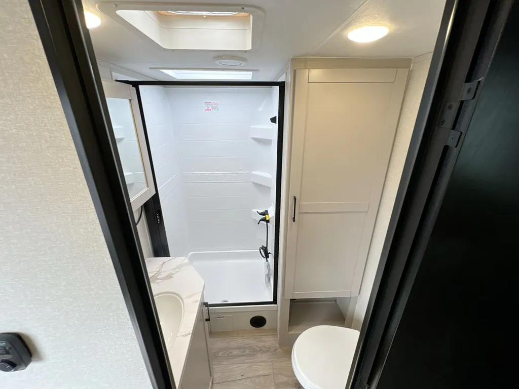 2026 Jayco Jay Feather 29QBH, Photos photo 17