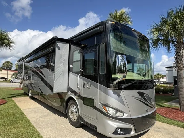 2018 Tiffin Phaeton 40 AH - Photo 4
