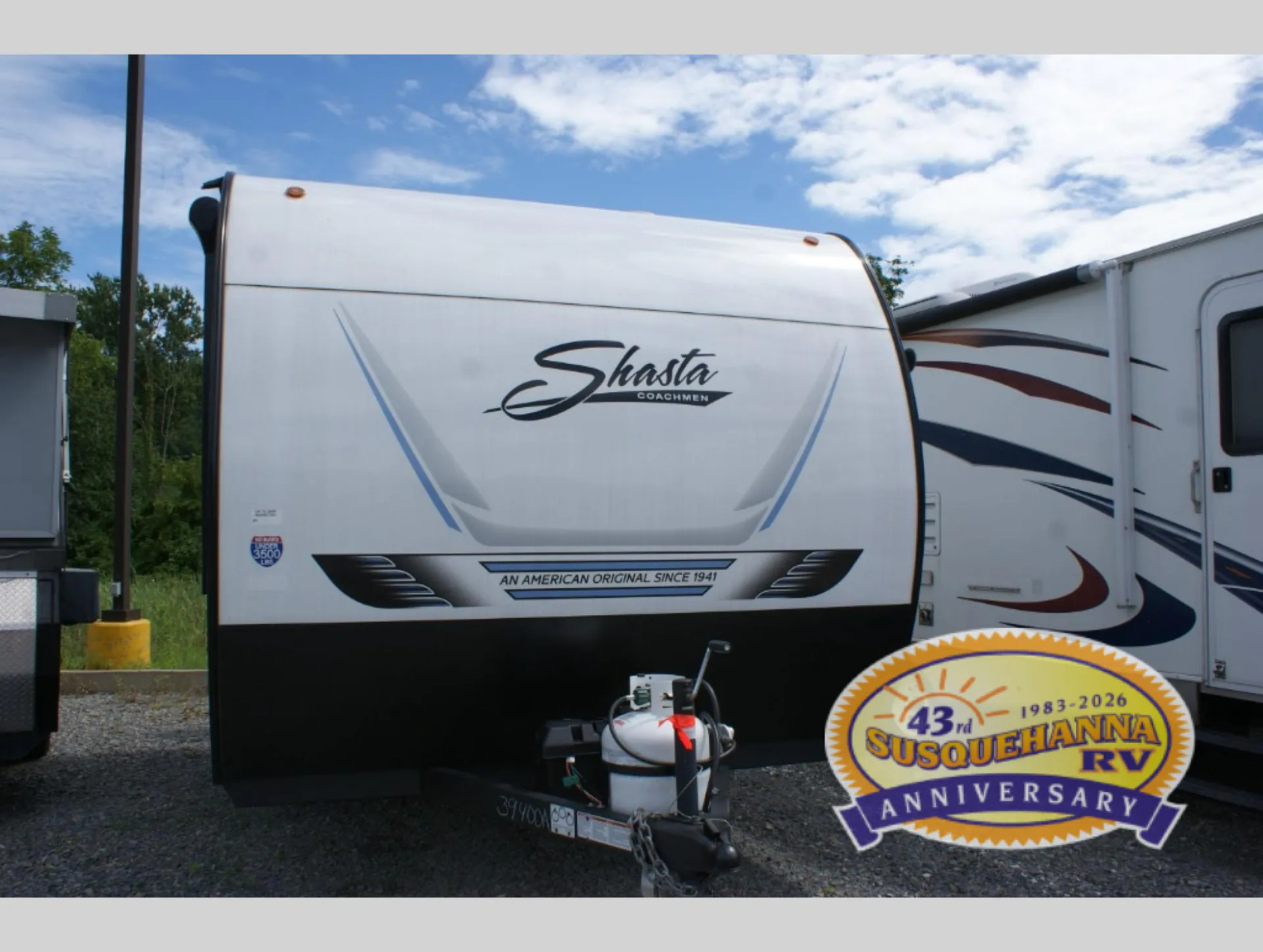 2025 Shasta Compact 16RE - Photo 2