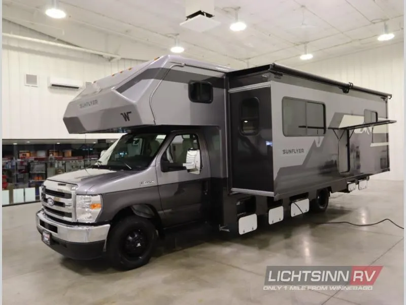 2027 Winnebago Sunflyer 28MB - Photo 4