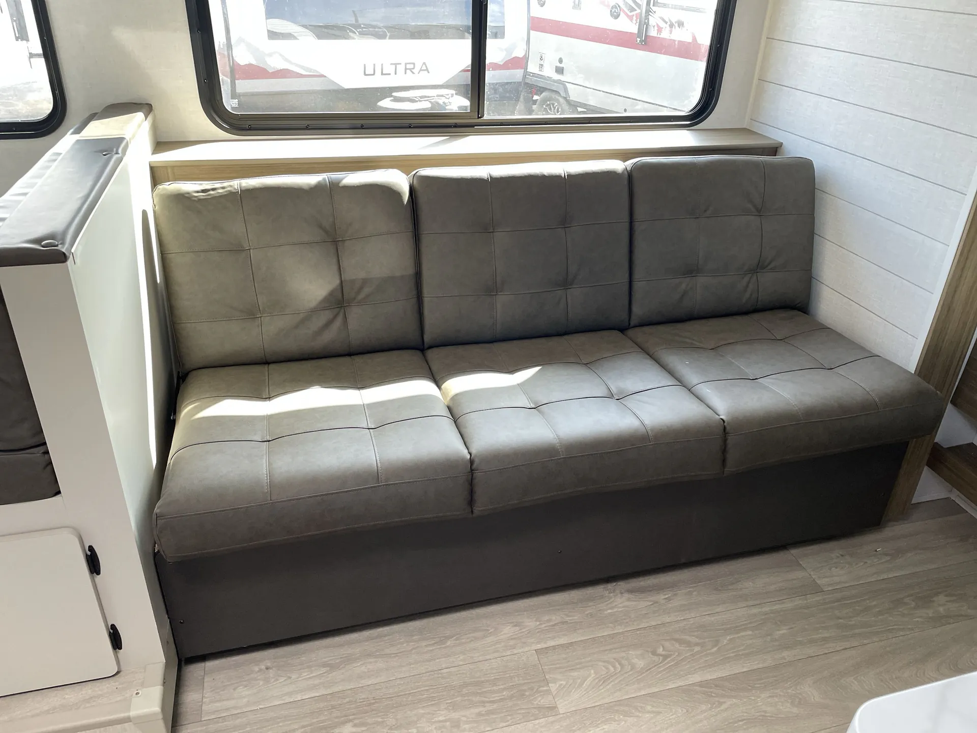 2027 Forest River Wildwood X-Lite 273QBXL — couch