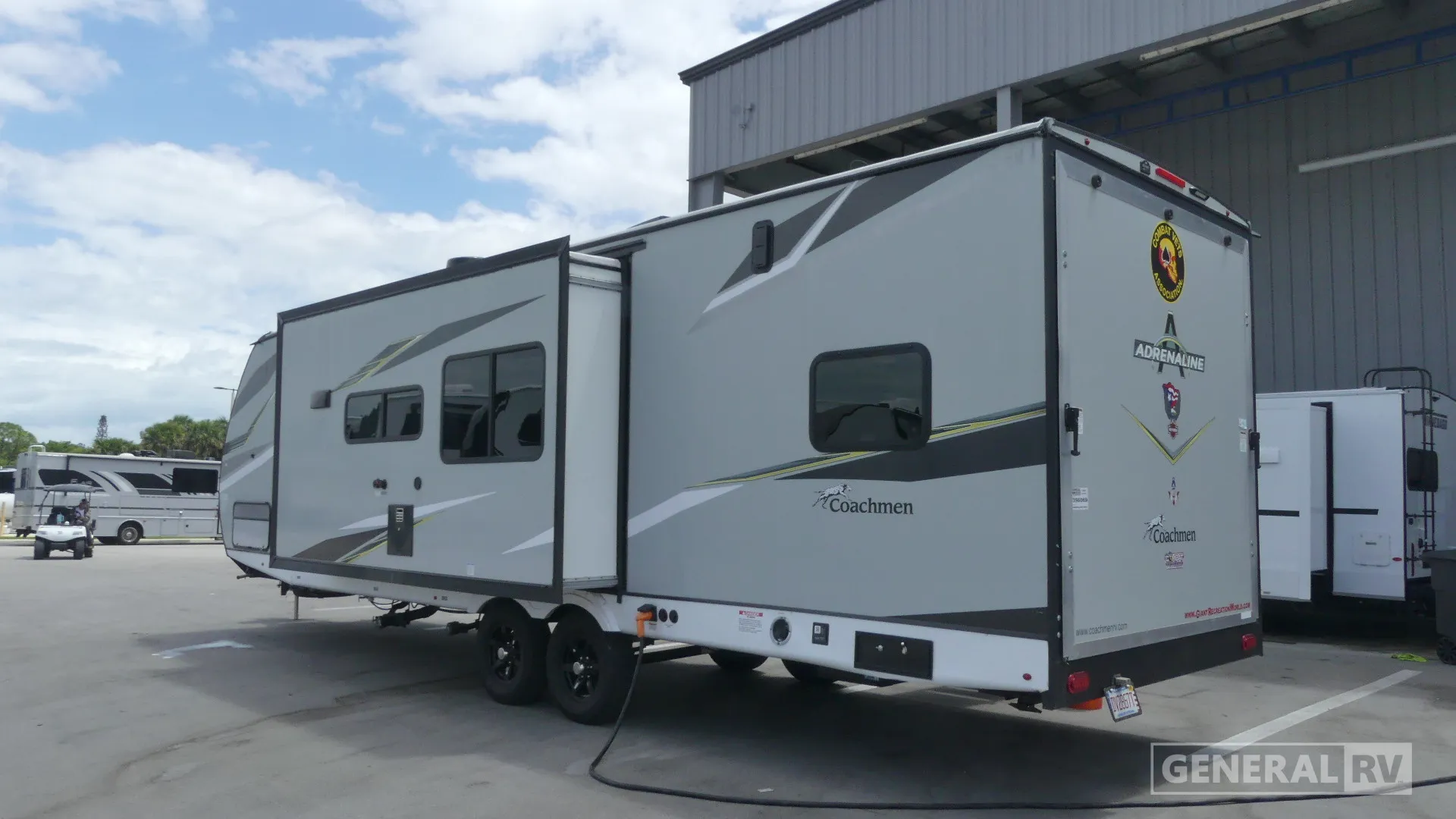 2022 Coachmen Adrenaline 29SS - Photo 4