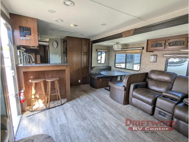2017 Coachmen RV Freedom Express 321FEDS - Photo 2