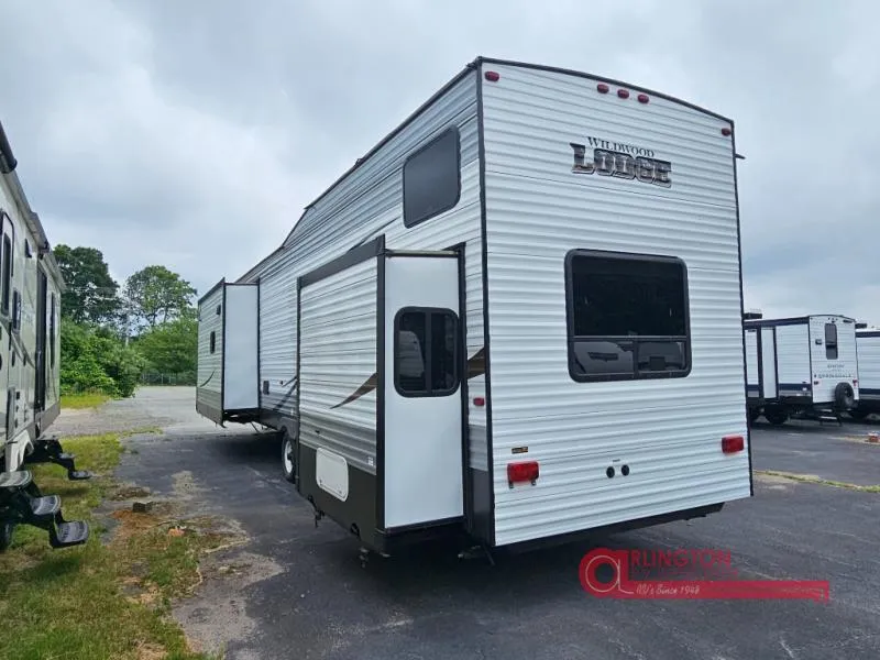 2017 Forest River RV Wildwood 4092BFL - Photo 3