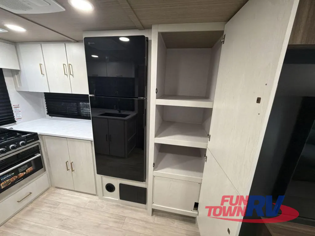 2027 Forest River Vibe 3400SB, Photos photo 14