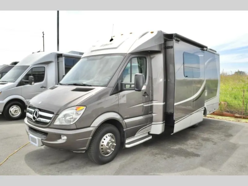 2013 Leisure Travel Leisure Used    Unity - Photo 3