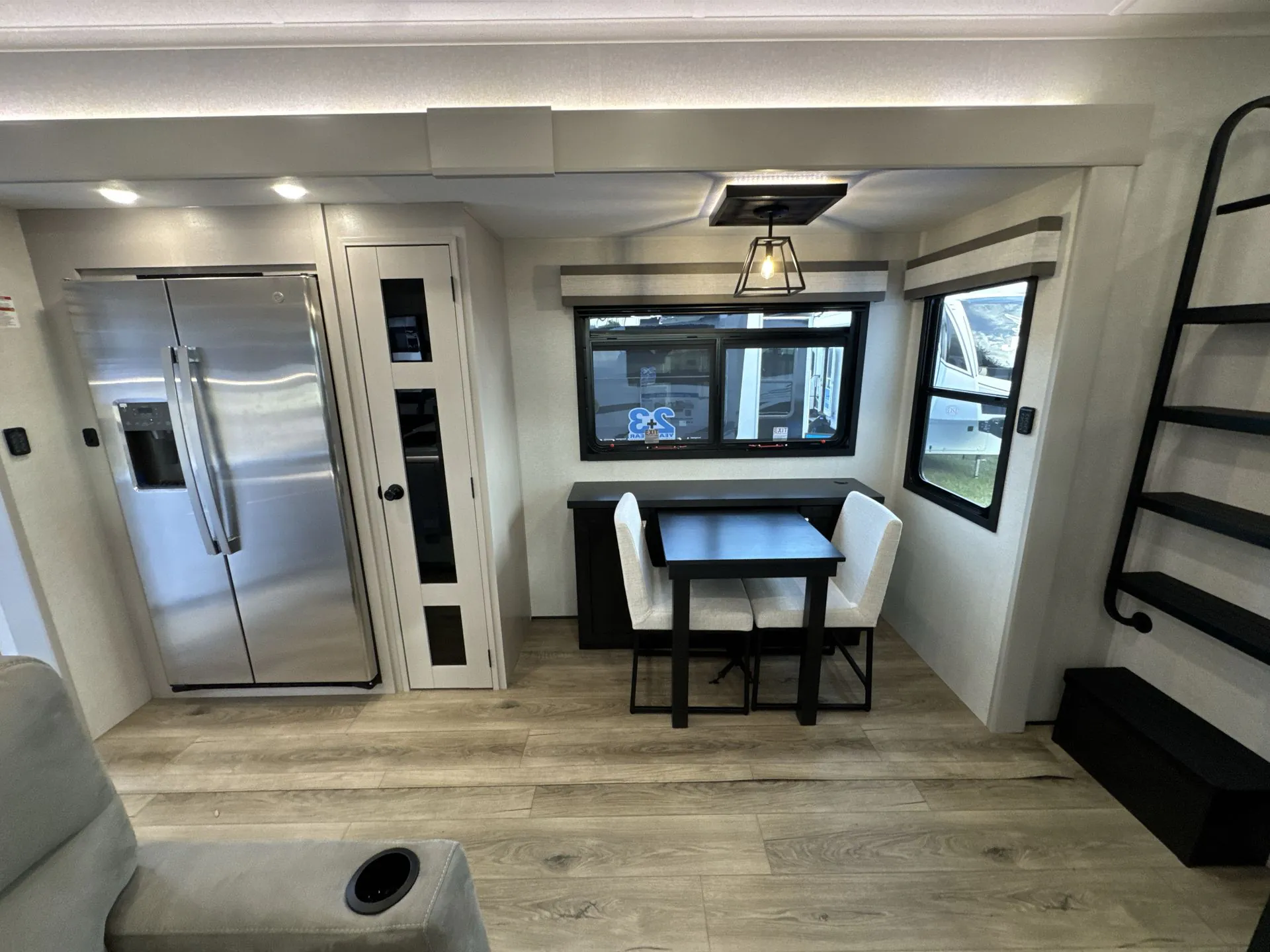 2026 Jayco North Point 395DSDB - Photo 4