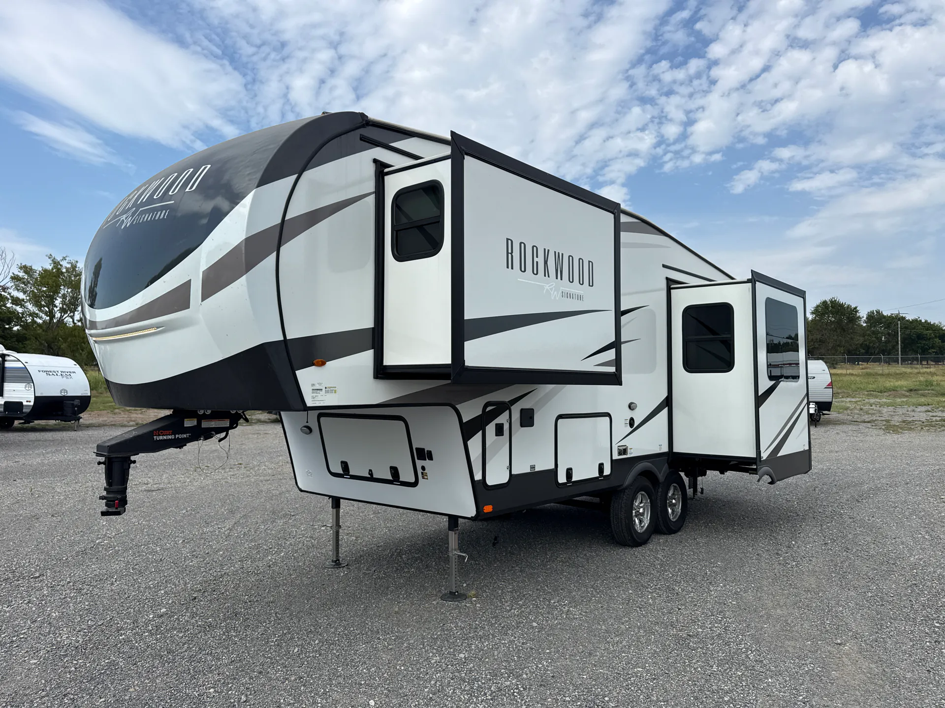 2023 Forest River Rockwood Signature 2442BS - Photo 4