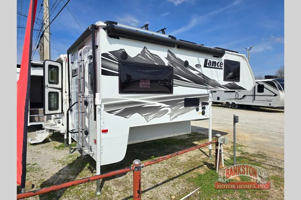2026 Lance Lance Truck Campers 850 - Photo 4