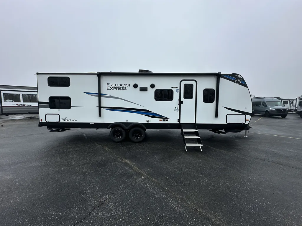 2024 Coachmen Freedom Express Select 29SE, Photos photo 2