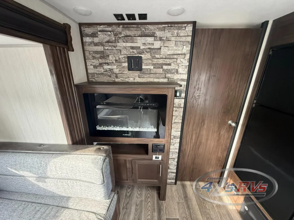2019 Forest River Cherokee Grey Wolf 23MK, Photos photo 8