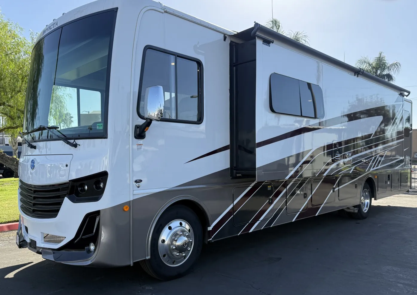 2025 Holiday Rambler Invicta 36Y - Photo 3