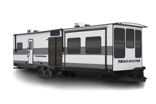 Gulf Stream Trailmaster Lodge 406FLR exterior