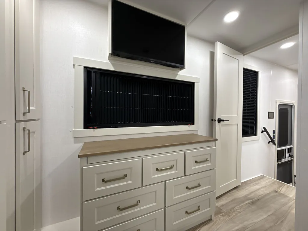 2027 Brinkley Model G 3970, Photos photo 25