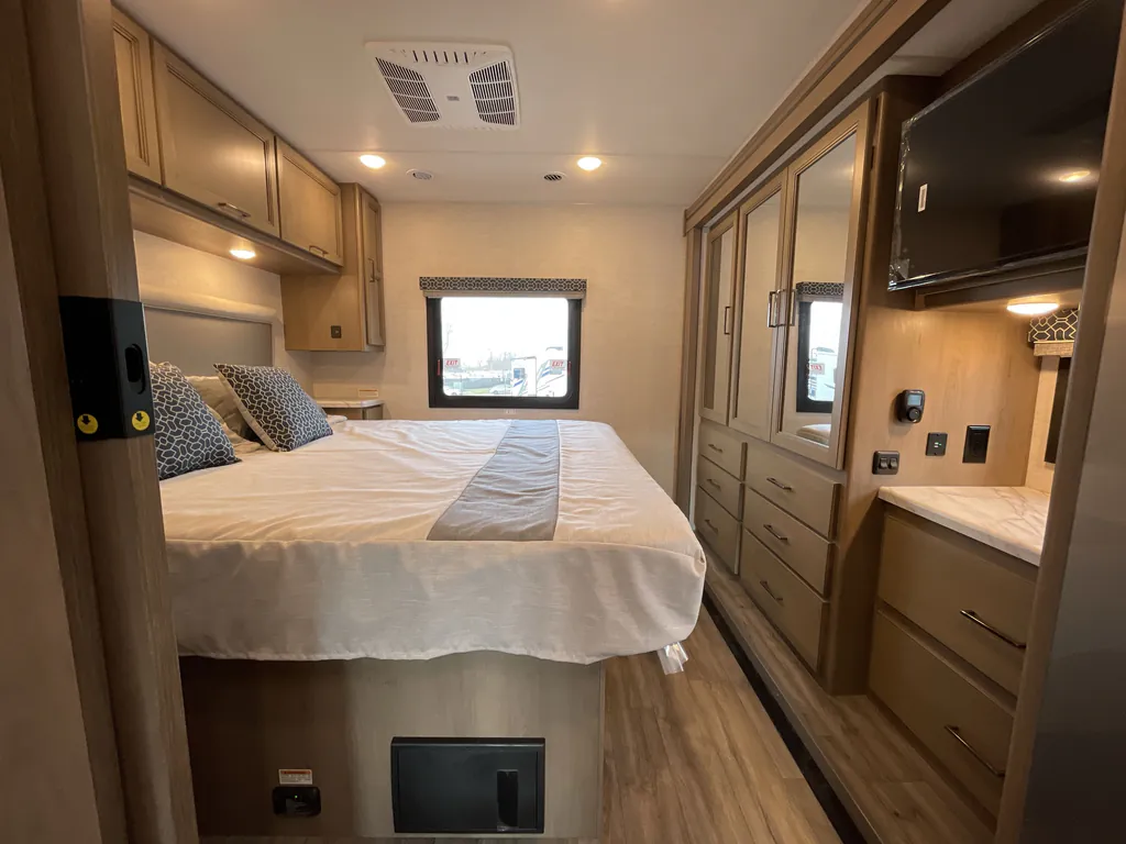 2026 Thor Motor Coach Freedom Traveler A29, Photos photo 21