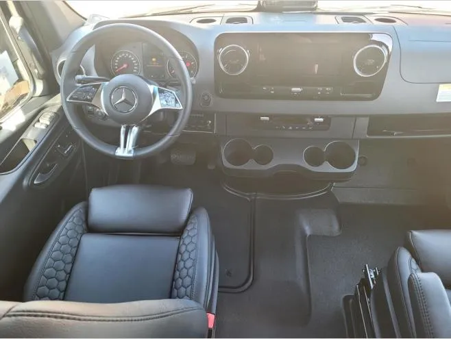 2026 Remote Vans Remote Vans Oasis - Photo 4