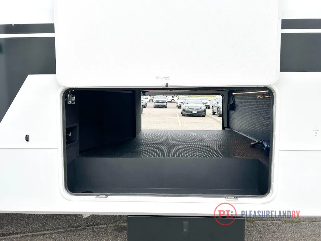 2026 Brinkley Model Z 3420, Photos photo 5