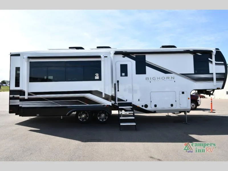 2027 Heartland Bighorn 31RL - Photo 4