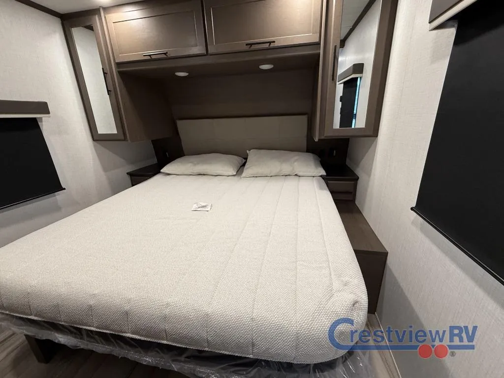 2027 Keystone RV Cougar Half-Ton 29RLP - Photo 4