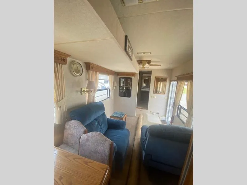 2001 Forest River RV TRAVEL SUPREME 33RLSO - Photo 3