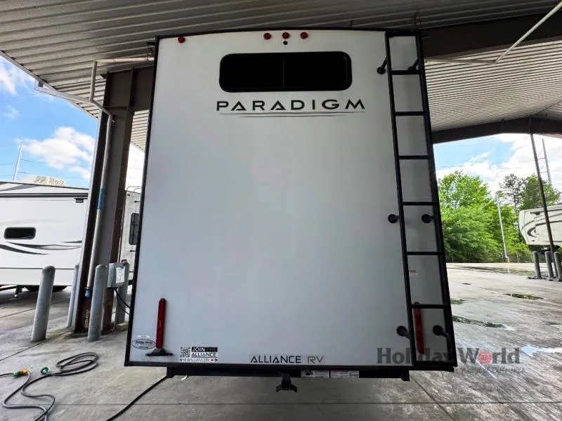 2024 Alliance RV Paradigm 395DS - Photo 4