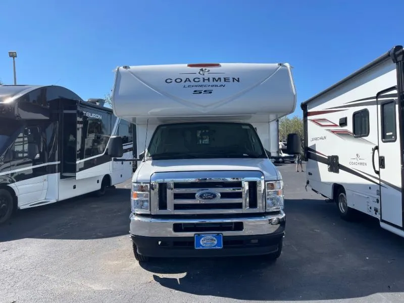 2025 Coachmen Leprechaun 210RS - Photo 3