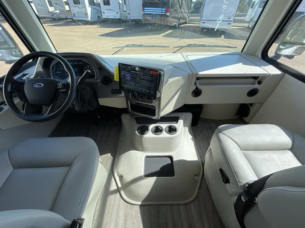 2026 Thor Motor Coach Freedom Traveler A29, Photos photo 14