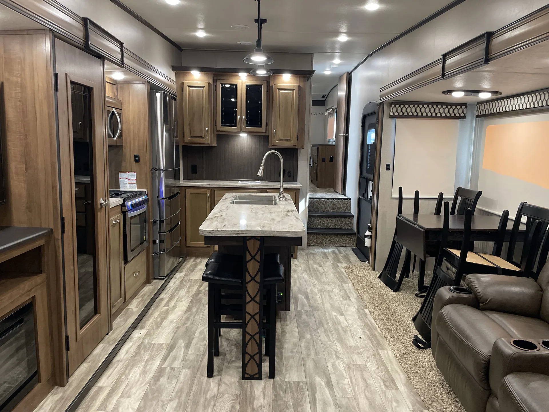 2020 Coachmen Chaparral 336TSIK — living area main