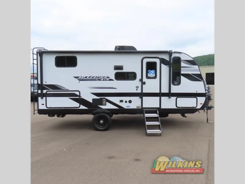 2026 Jayco Jay Feather Air 19MBS - Photo 3